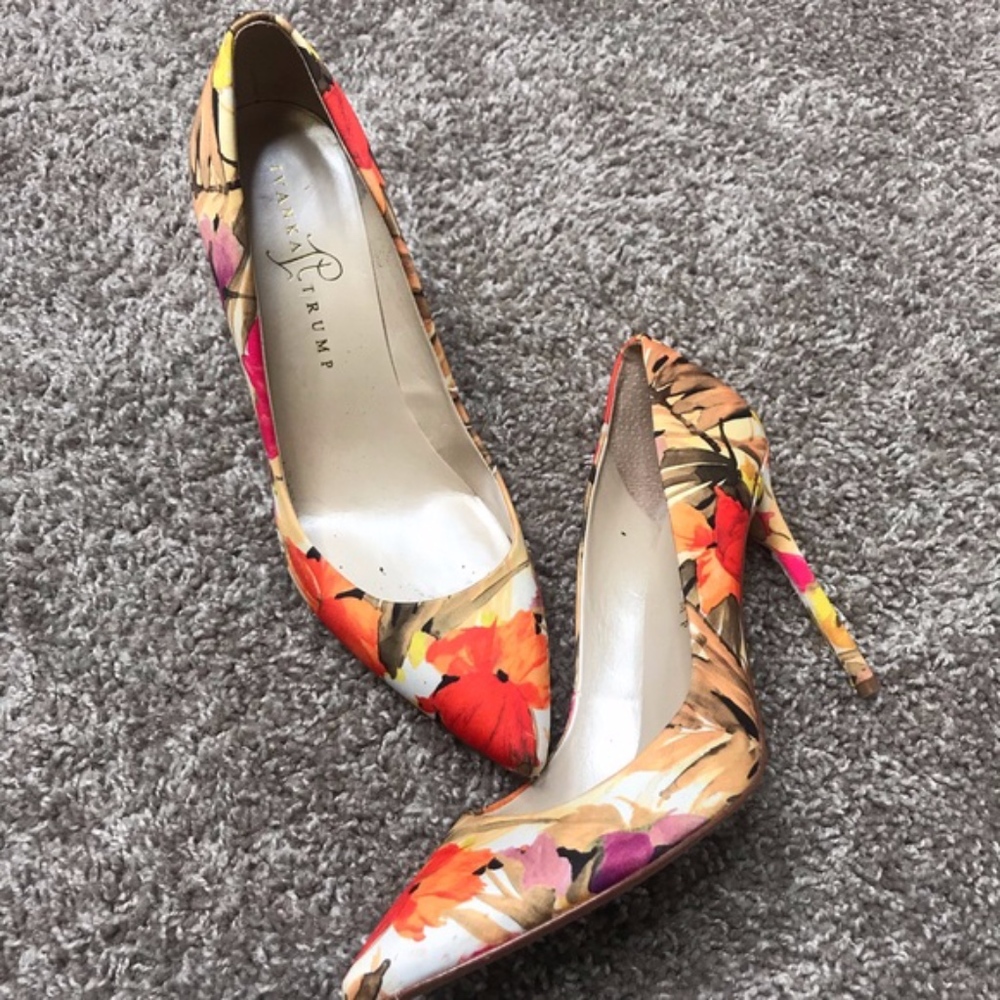 IVANKA TRUMP Sunset Coloured Pumps | 9.5